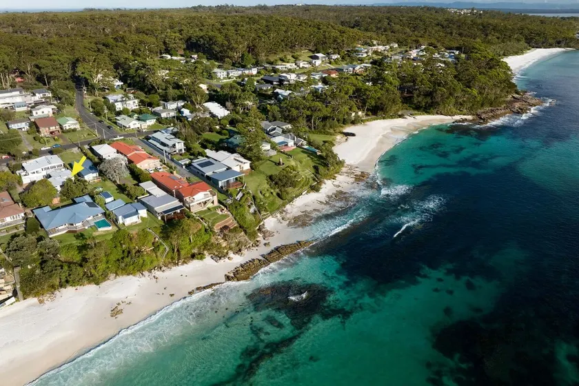 Seascape Cottage at Hyams Beach - Image 1