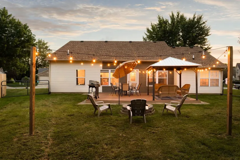 Westfield 4BR: Fun Games, Outdoors, Near Sites - Image 1