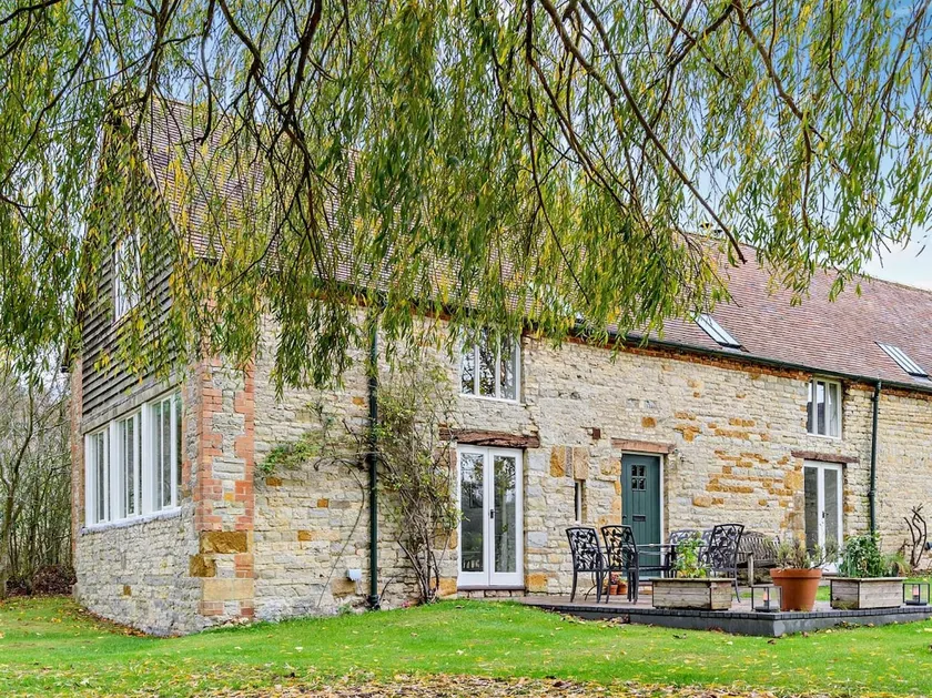 3 Bed in Stratford -upon- Avon oc-54081 - Image 1