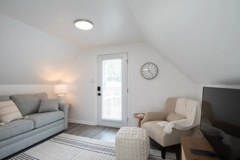 Cozy Farm Apartment w/ Scenic Country View - Image 1