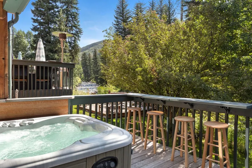 Deck w/ Prv Hot Tub on Gore Creek - Parking for 4 - Image 1