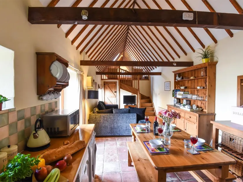 2 Bed in Briston oc-kt009 - Image 1