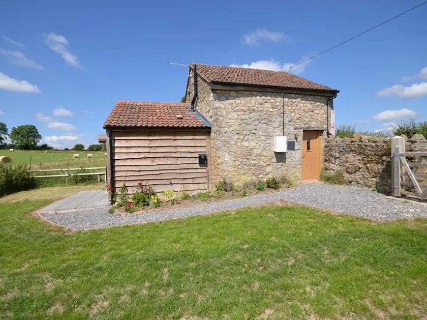 2 Bed in Bristol oc-75697 - Image 1