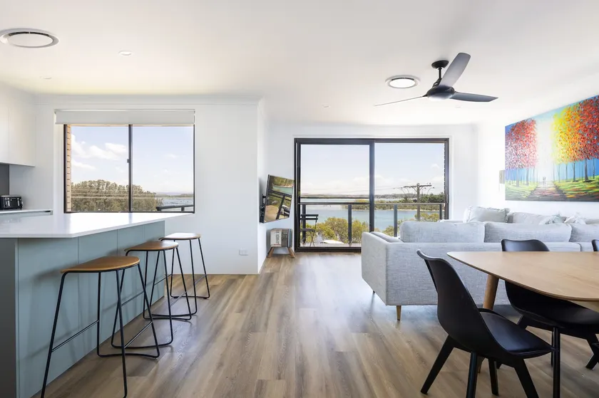 Magic Views, Full Renovation, Ducted A/C, 3 Bed/R - Image 1