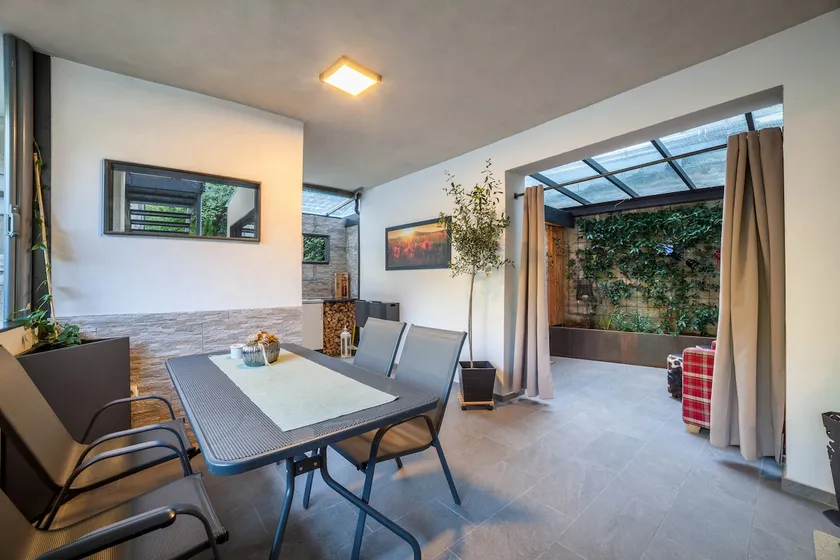Apartamento 'Holzer's' con vistas a la montaña, terraza privada y Wi-Fi - Image 1