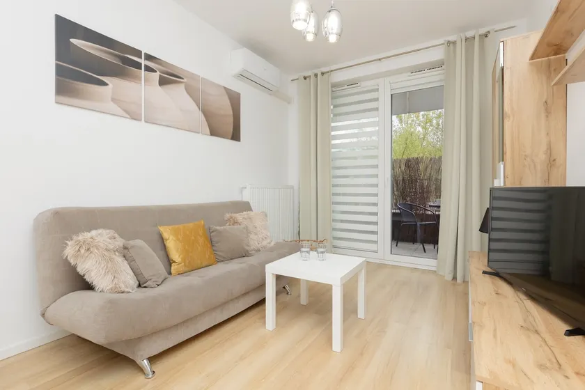 Komputerowa 8 Air-conditioned apartment | Parking - Image 1