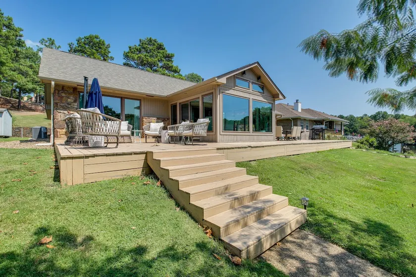 Peaceful Hot Springs Home: Deck w/ Water Views! - Image 1