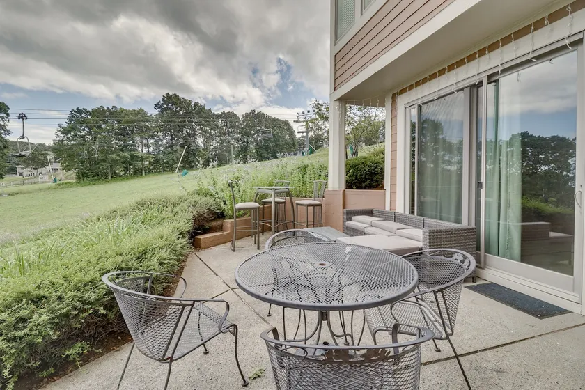 All-Season Fun! Wintergreen Resort Condo w/ Views - Image 1