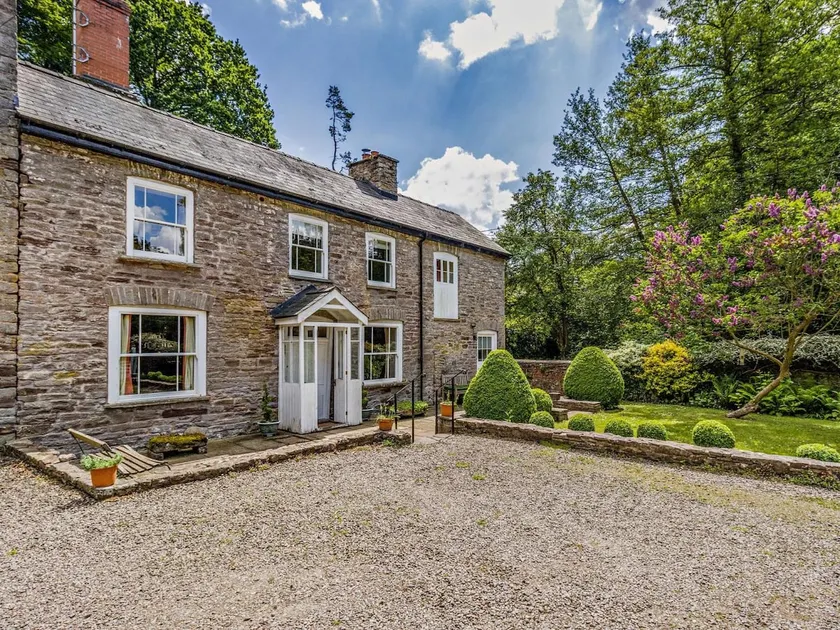 4 Bed in Hay-on-wye oc-bn116 - Image 1