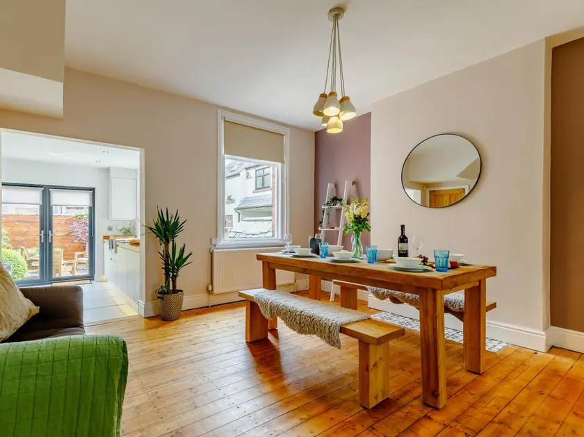 3 Bed in High Peak oc-88180 - Image 1