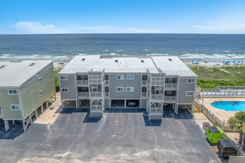 Beach Birds: Oceanfront Condo with Excellent Views - Image 1