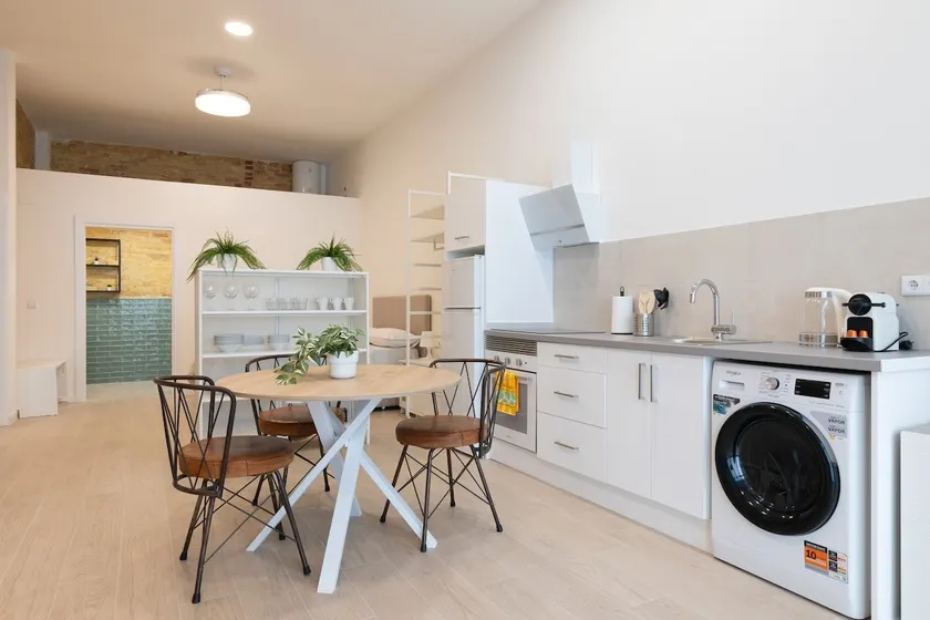 Beach & City Center Apt w/ AC | Valencia - Image 1
