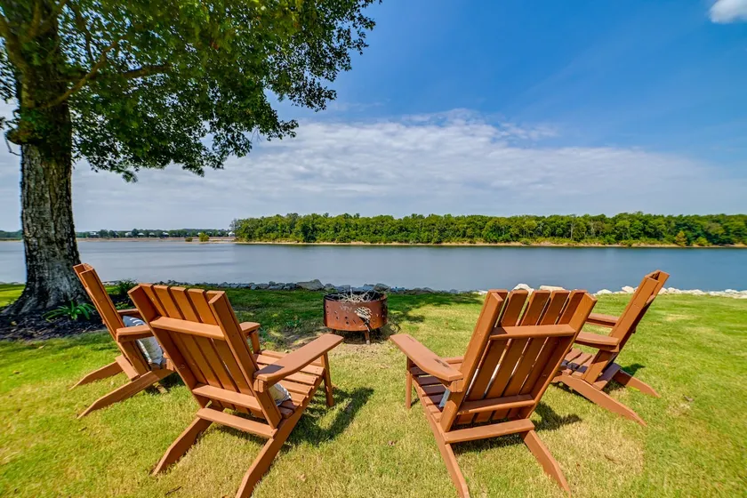 Lovely Lakefront Apartment w/ Boat Ramp Access - Image 1
