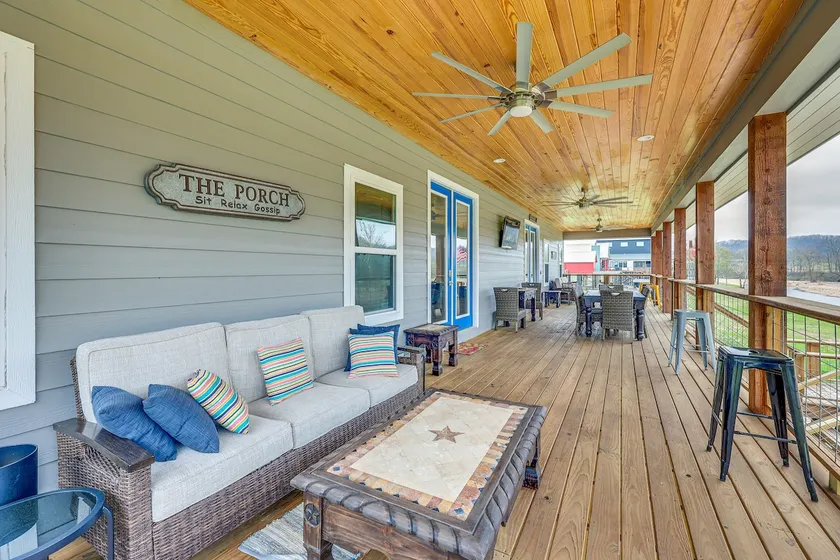 Riverfront 'caddo Shack' Home w/ Views & Fire Pit - Image 1