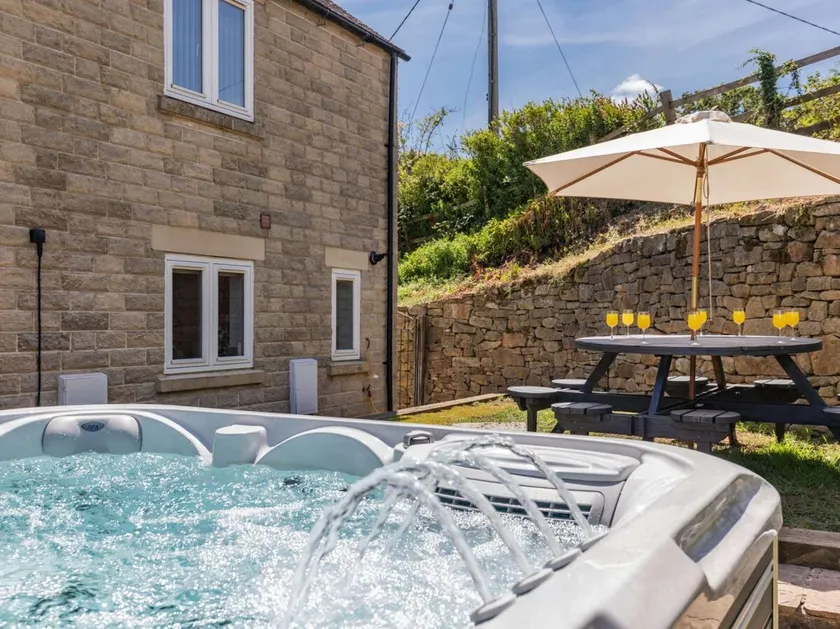 5 Bed in Matlock oc-88486 - Image 1