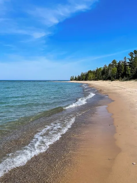 Beach House On Lake Huron:Hammond Bay Fall Getaway - Image 1