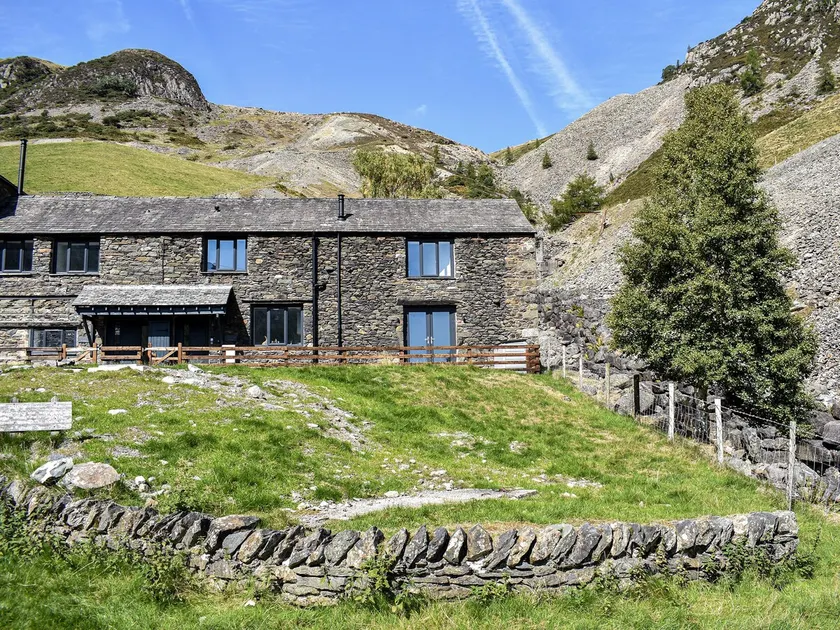 Striding Edge Cottage - Image 1