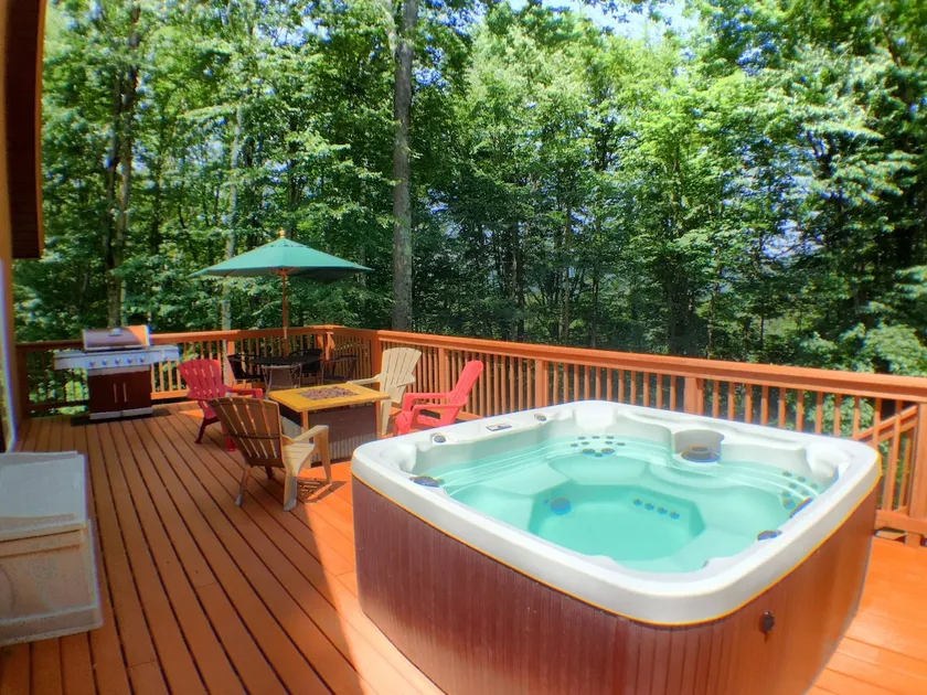 Tanglewood Vista - Great Group Ski Home Close to Mountain, Hot Tub, Sauna, Ski Rental Ticket Deals! - Image 1