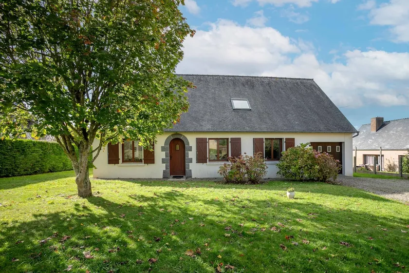 Kerriou Family Home - Image 1