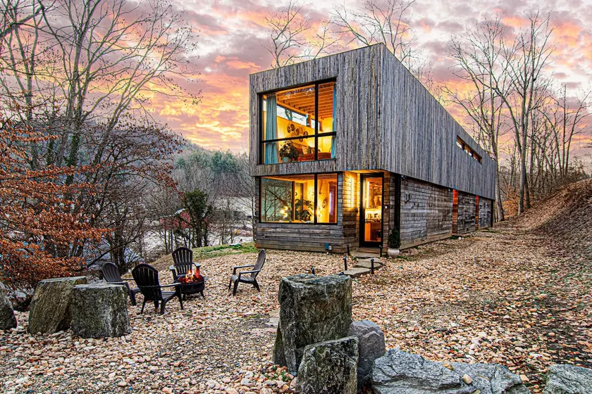 Nordic creekside cabin, Firepit, Sauna, Game Rm - Image 1