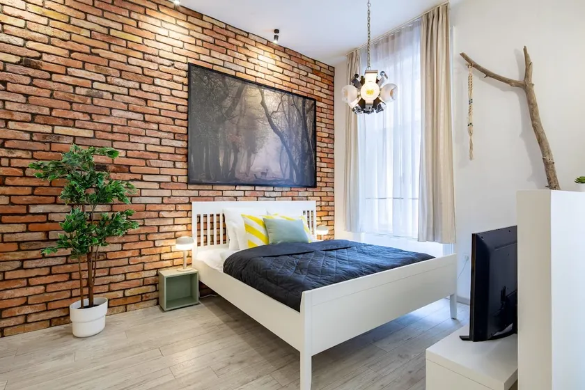 Modern Retreat for 8 Guests - Image 1