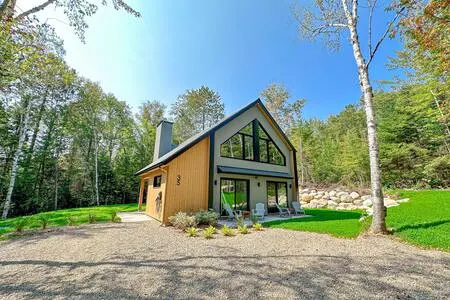 Chalet Refuge-35, Oxygen Saint-Côme - Image 1