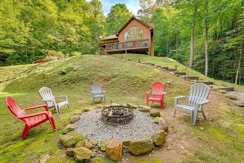 Wooded Bryson City Cabin w/ Fire Pit! - Image 1