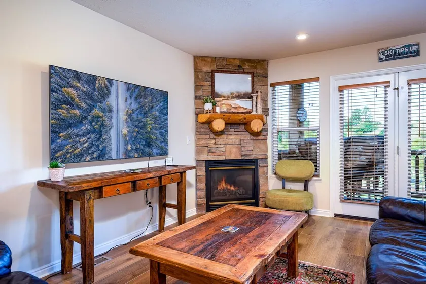 Cozy Comfy Condo MH107| Near Powder Mtn | Hot Tub - Image 1