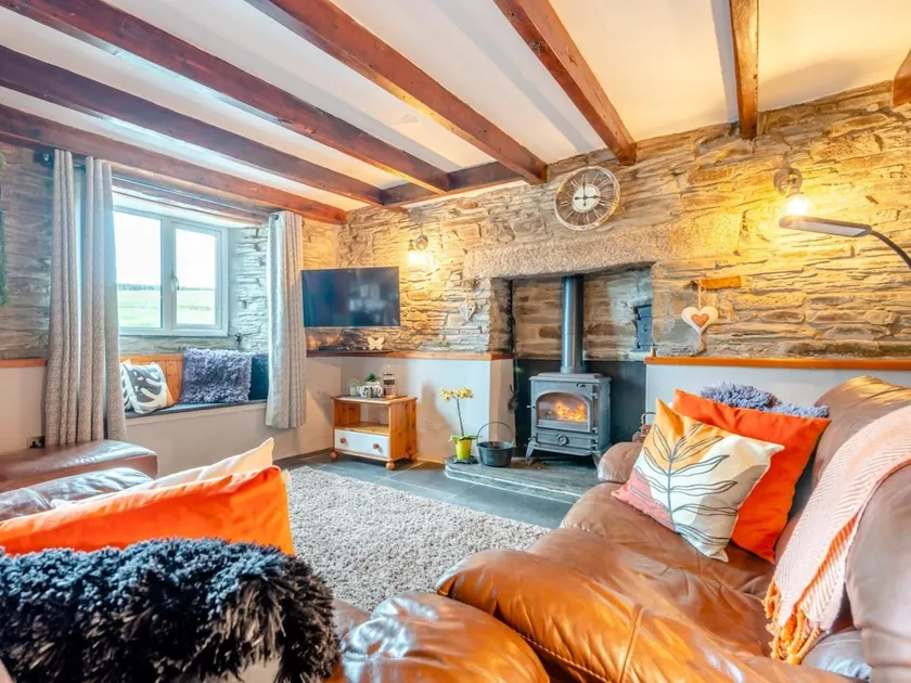 2 Bed in Liskeard oc-04708 - Image 1