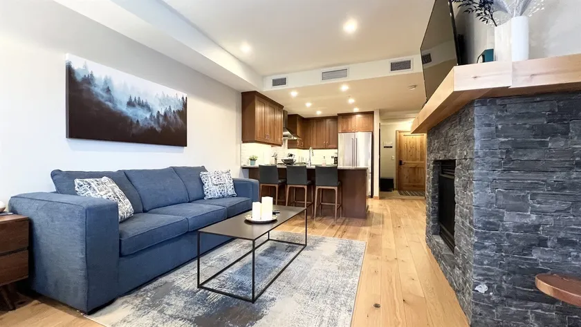 Mountain Getaway - Steps away from Main Street! - Image 1