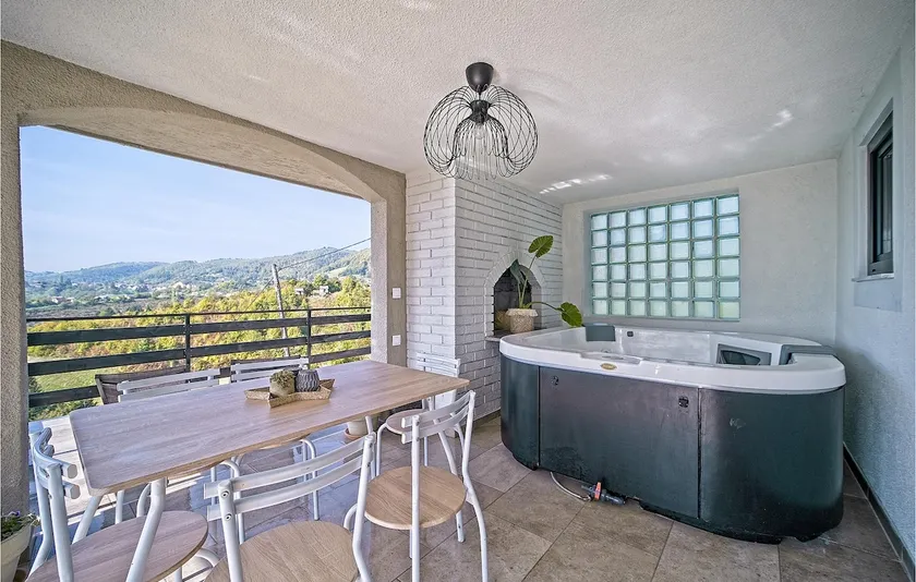 Nice home in Ivancici with house a mountain view - Image 1