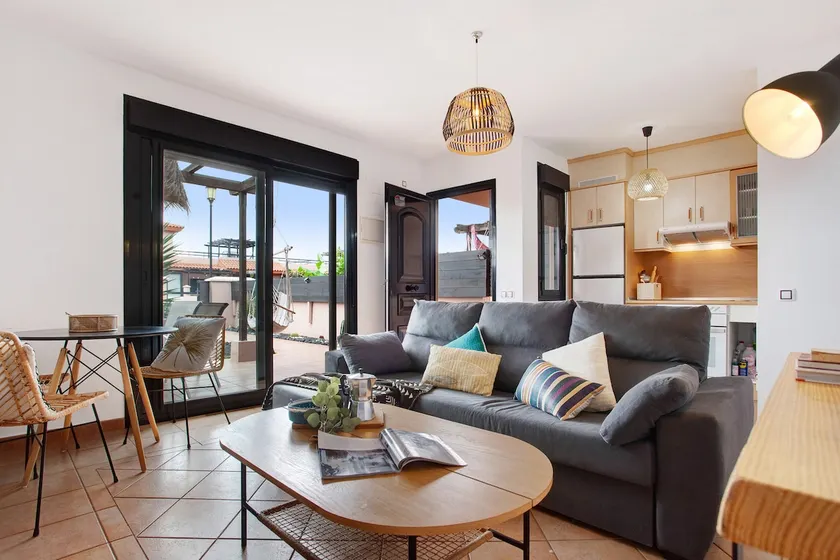 Maison de vacances 'Casa Vicente Majanicho' avec piscine partagée, terrasse privée et Wi-Fi - Image 1
