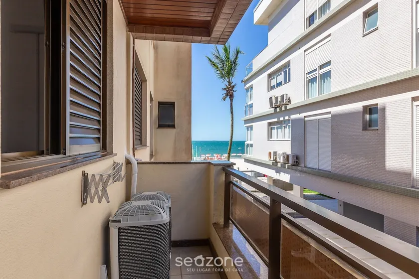 Beautiful apartment right on the sand ILH0107 - Image 1