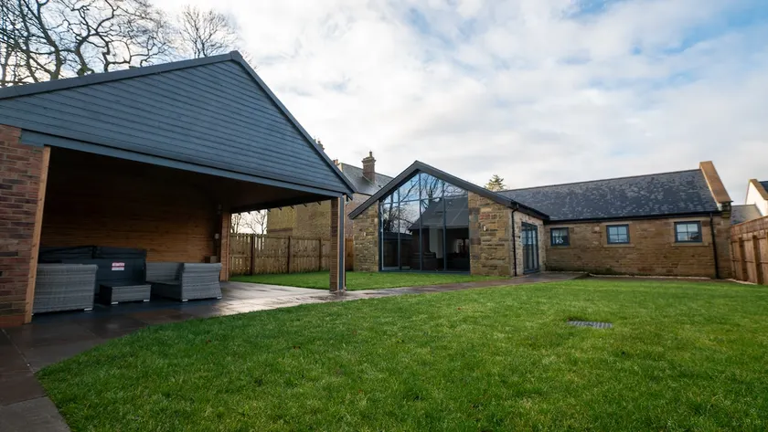 Northumberland Luxury Stays - The Shearling - Image 1