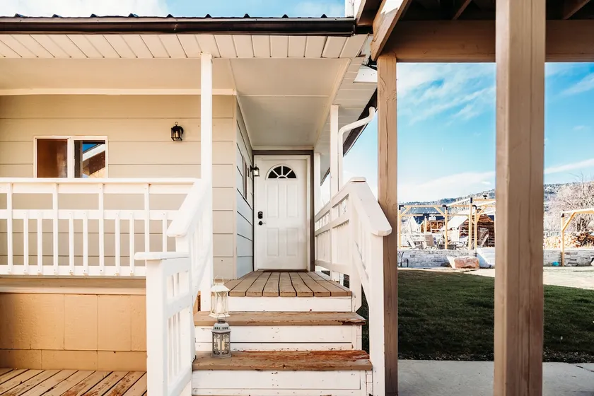 Private Entrance Cottage - Image 1