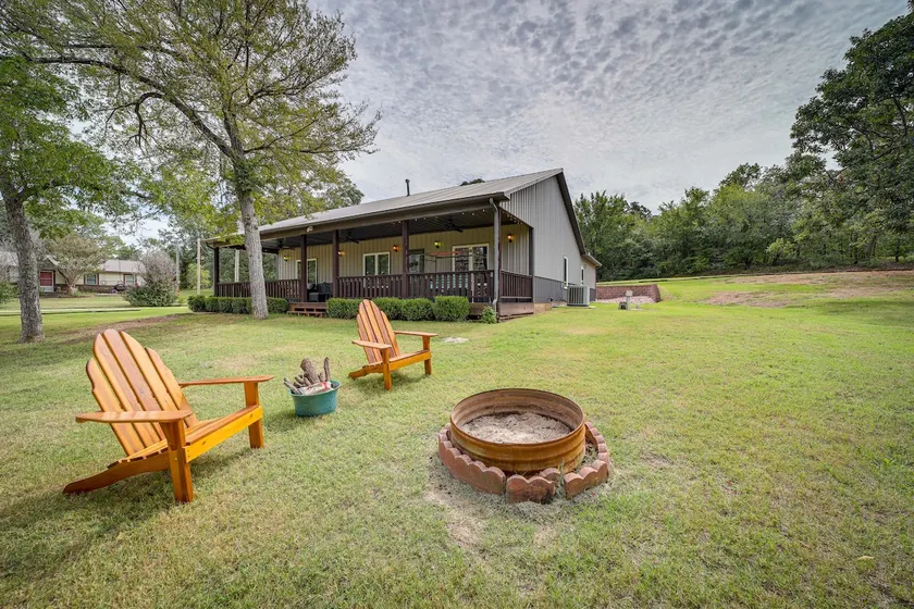 Cozy Checotah Retreat w/ Deck Near Eufaula Lake - Image 1