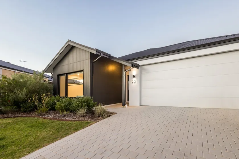 Pet-friendly. Bright and Spacious Dunsborough Home - Image 1