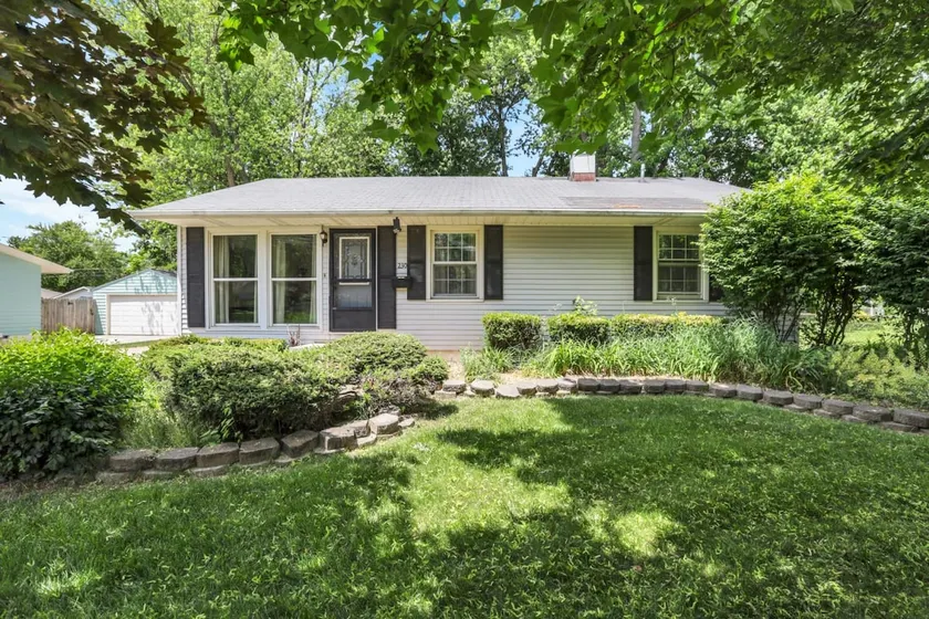Electric Ave. Westerville - 3BR Home With Fenced Y - Image 1