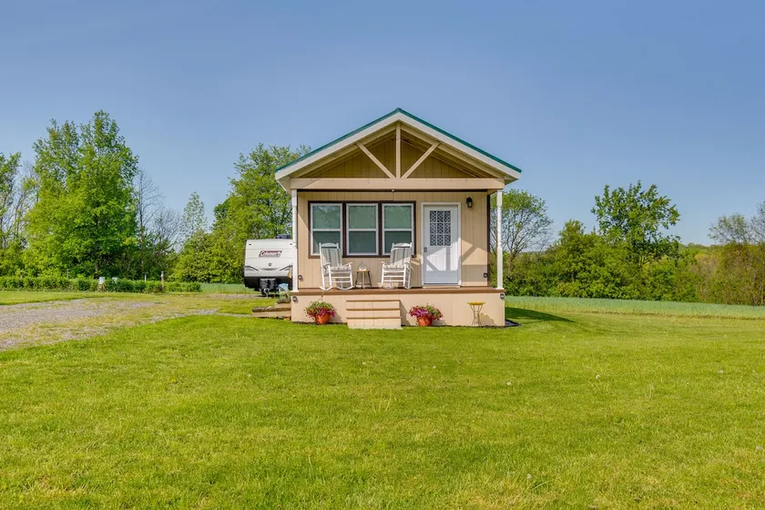Cozy New York Abode - Porch, Near Fishing & Hiking - Image 1