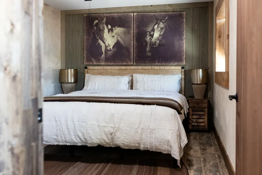 The 708 Guesthouse - Image 1