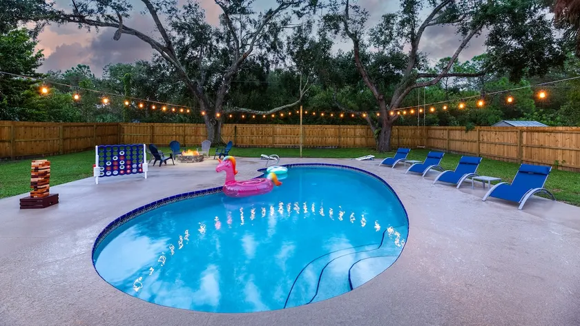 Private Pool, 4BR & Game Rm - We Pay Service Fees! - Image 1