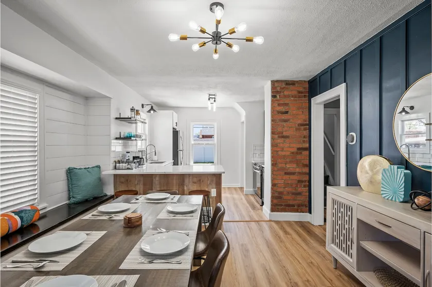 Amazing Parma Home King Bed + Full Office Room - Image 1