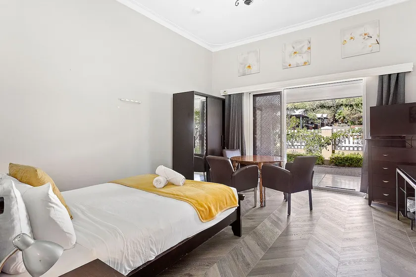 Central Fremantle Hideaway Studio - Image 1