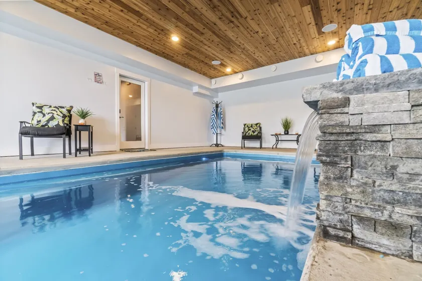 Lake View, 2 bed, 2 bath, Private Pool, Hot Tub - Image 1