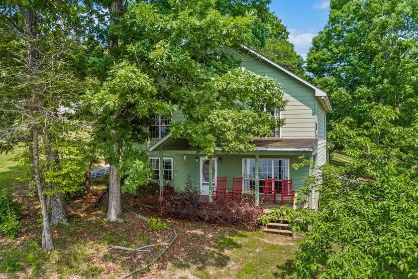 Reel Paradise-sleeps 10 w/covered dock on year rou - Image 1