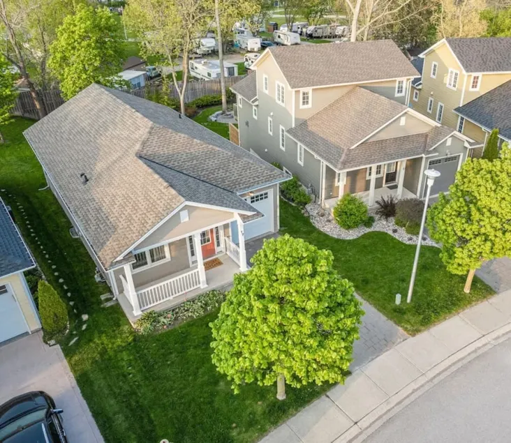Two Houses GB*6min walk>Beach*Fire Pit*Sauna*5600 - Image 1