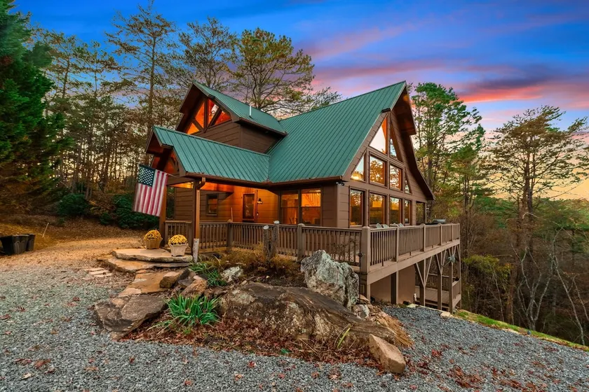 Mountain Cabin | Hot Tub | Games | Views | FirePit - Image 1