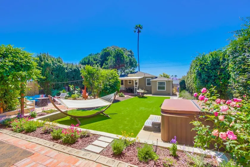 2bd large backyard with spa, firepit, dining, pets - Image 1