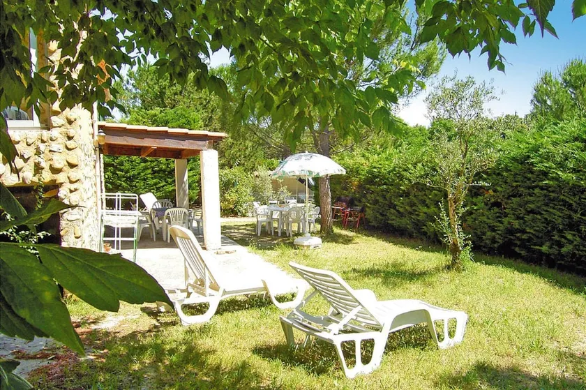Villa in Vaison near Mont Ventoux - Image 1