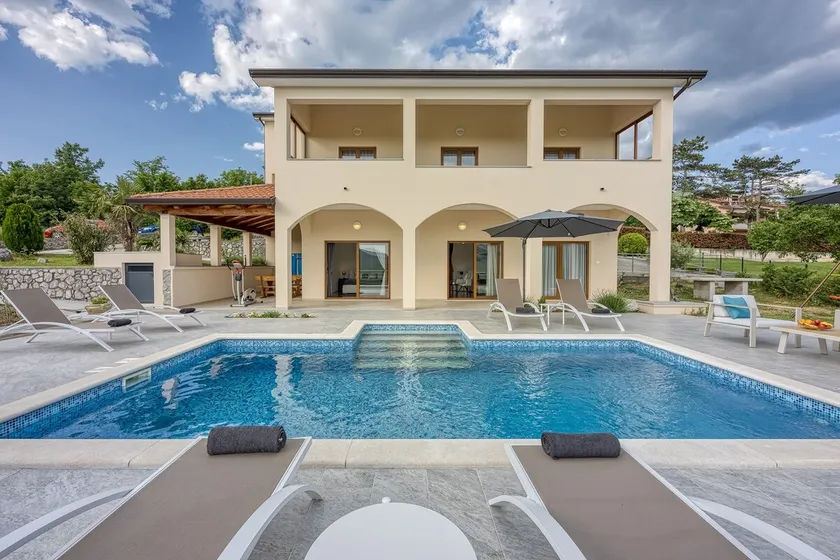Holiday Apartment Aida with Private Pool - Image 1